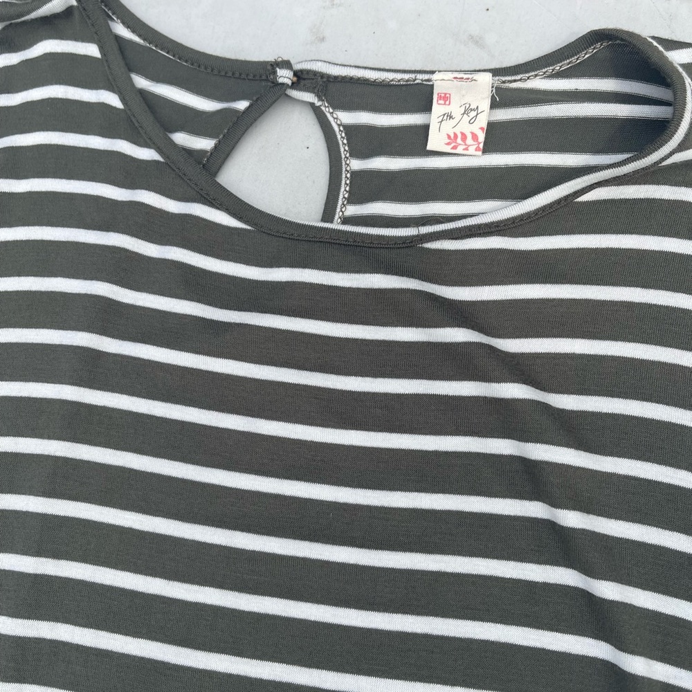 7th Ray Black and White Striped Short Sleeve Top